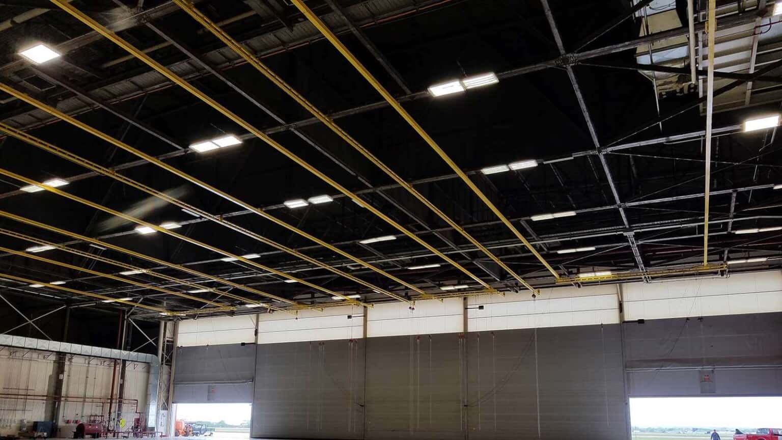 Fall Protection for Aircraft Hangars - Flexible Lifeline Systems