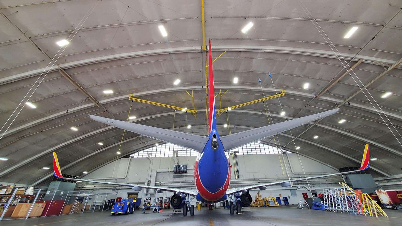 Fall Protection for Aircraft Hangars - Flexible Lifeline Systems
