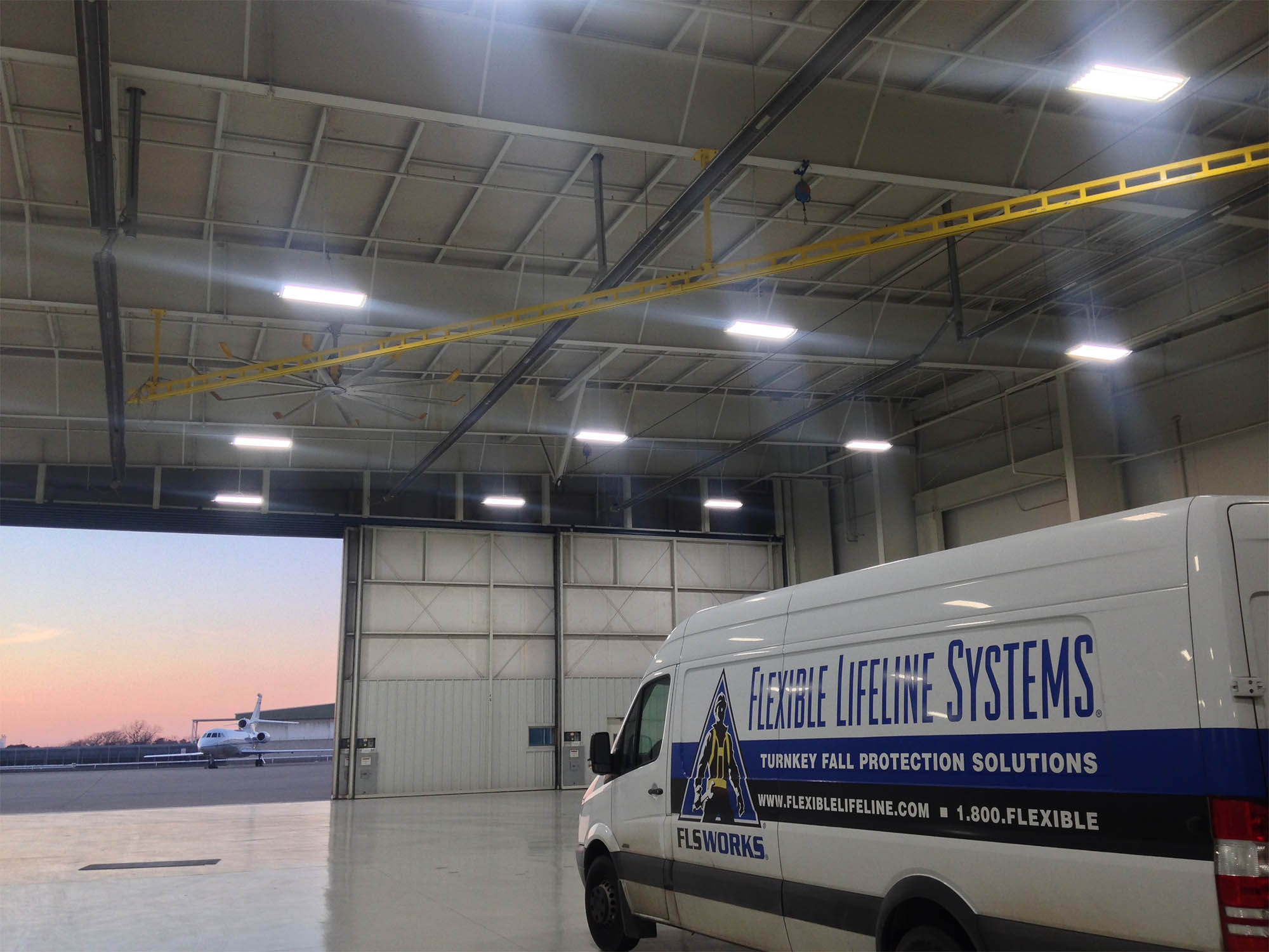 Fall Protection For Aircraft Hangars - Flexible Lifeline Systems