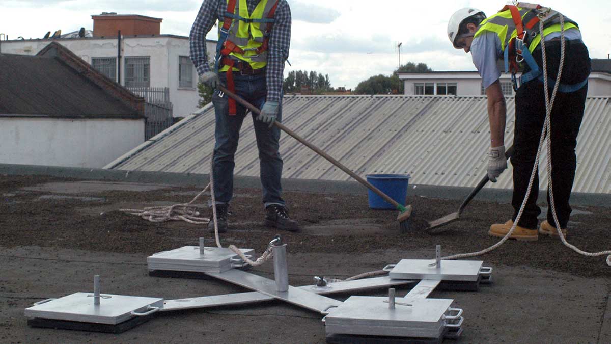 Freestanding Anchors for Roofs - Flexible Lifeline Systems