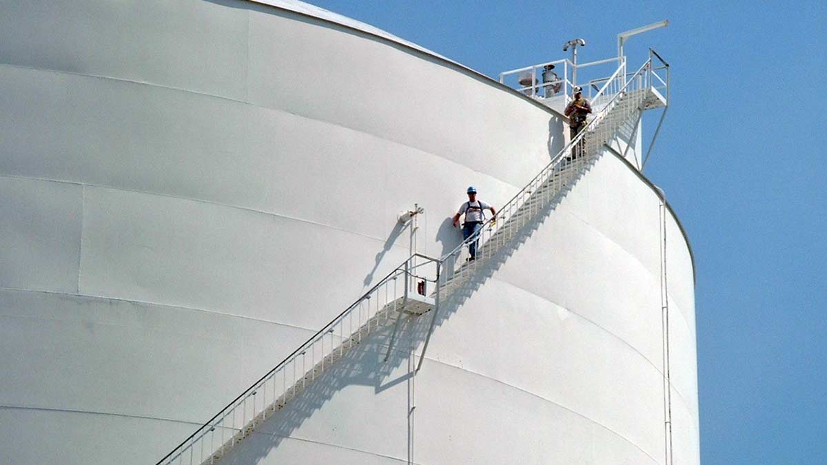 Inclined Fall Protection For Tank Stairs