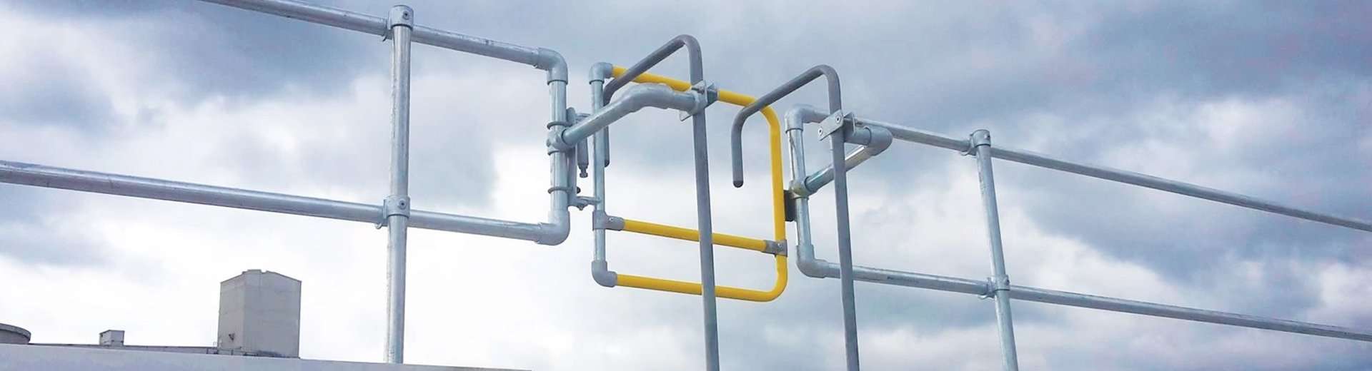 Rooftop Ladder Guardrail Kit | Flexible Lifeline Systems